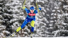 Dinara Alimbekavová na trati stíhačky v Hochfilzenu Dinara Alimbekavová na trati stíhačky v Hochfilzenu