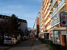 <p>Likvidace následků požáru střešní krytiny po vánočním požáru. Snímek z ulice Ke Strašnické.</p> <p>Likvidace následků požáru střešní krytiny po vánočním požáru. Snímek z ulice Ke Strašnické.</p>