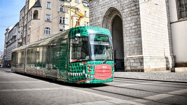 Brnnsk ulice letos brzdilo devt novch tramvaj Drak, kter si sm vyrobil zdej dopravn podnik. Dal budou pibvat.