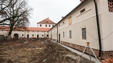 Historickému areálu v Rymicích se vrací tvář dávných časů, muzeum jej bude... Historickému areálu v Rymicích se vrací tvář dávných časů, muzeum jej bude...