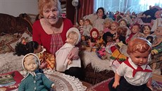 Sběratelka Dobromila Filová s desítkami svých panenek Sběratelka Dobromila Filová s desítkami svých panenek