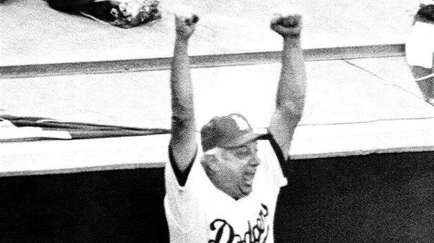 Tom Lasorda jako trenr Los Angeles Dodgers bhem Svtov srie