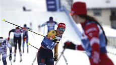 Katharina Hennigová se raduje z druhého místa v šesté etapě Tour de Ski. Katharina Hennigová se raduje z druhého místa v šesté etapě Tour de Ski.