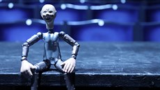 Figurka robota v hledišti Švandova divadla pochází z pozůstalosti Josefa Čapka... Figurka robota v hledišti Švandova divadla pochází z pozůstalosti Josefa Čapka...