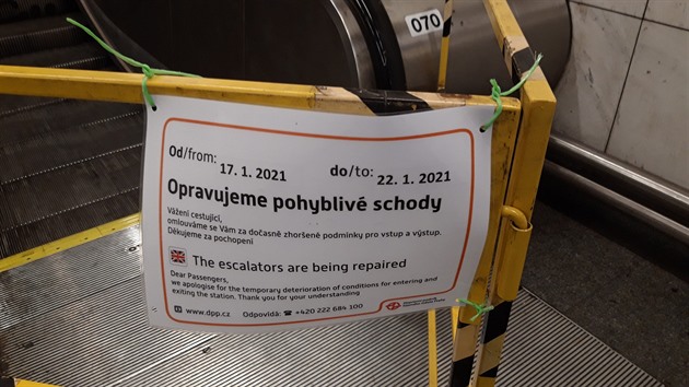 <p>Oprava eskalátoru na Hradčanské.</p>