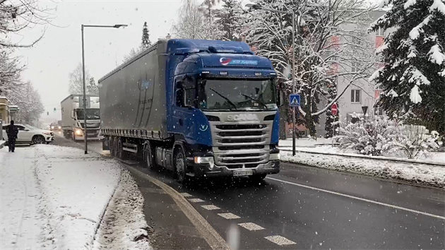 Dopravní situace v Rychnově nad Kněžnou. (13. 1. 2021) Dopravní situace v Rychnově nad Kněžnou. (13. 1. 2021)