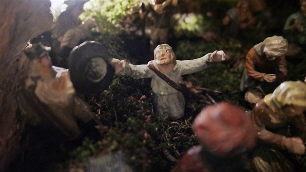 Stavba betlémů i figurky a soubory staveb se v rodině Sedlákových dědí z generace na generaci.