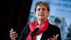 Berlínská senátorka pro integraci, práci a sociální záležitosti Elke... Berlínská senátorka pro integraci, práci a sociální záležitosti Elke...