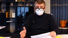 Premiér Andrej Babiš při svém pravidelném shrnutí událostí týdne Čau, lidi,... Premiér Andrej Babiš při svém pravidelném shrnutí událostí týdne Čau, lidi,...