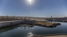 Pohled na egyptskou Asuánskou přehradu. (3. ledna 2021) Pohled na egyptskou Asuánskou přehradu. (3. ledna 2021)
