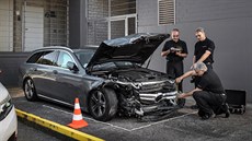 U moderních vozů se čím dál více péče věnuje elektrické výstroji a její... U moderních vozů se čím dál více péče věnuje elektrické výstroji a její...