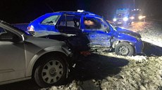 Při nehodě u Zlechova, z níž je podezřelý řidič dodávky, zemřel řidič vozu... Při nehodě u Zlechova, z níž je podezřelý řidič dodávky, zemřel řidič vozu...