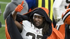 Kareem Hunt oslavuje postup Cleveland Browns přes Pittsburgh Steelers. Kareem Hunt oslavuje postup Cleveland Browns přes Pittsburgh Steelers.