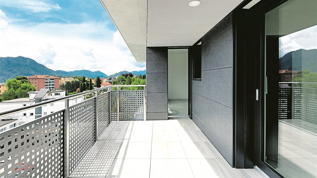 Moderní terasa. Správn zvolený beton lze vyuít i jako výrazný estetický prvek.