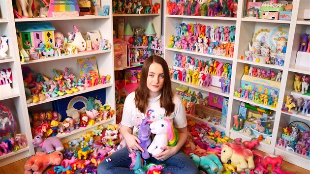 Beatrice Saltov kupuje ponky vce ne 24 let.