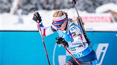 Lucie Charvátová běží poslední úsek ženské štafety v Anterselvě. Lucie Charvátová běží poslední úsek ženské štafety v Anterselvě.