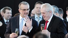 Miroslav Kalousek a Miloš Zeman v dubnu 2013 Miroslav Kalousek a Miloš Zeman v dubnu 2013