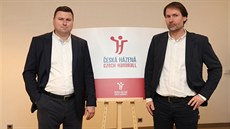 Šéf házenkářského svazu Radek Bendl (vpravo) a marketingový ředitel Daniel... Šéf házenkářského svazu Radek Bendl (vpravo) a marketingový ředitel Daniel...