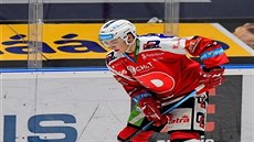 Třiadvacetiletý útočník Luboš Horký přichází do známého prostředí. V Dynamu již... Třiadvacetiletý útočník Luboš Horký přichází do známého prostředí. V Dynamu již...