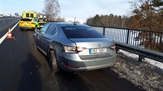 Dvě zranění si vyžádala nehoda dodávky a policejního auta na dálnici D1 na... Dvě zranění si vyžádala nehoda dodávky a policejního auta na dálnici D1 na...