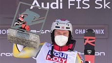Henrik Kristoffersen slaví vítězství ve slalomu v Chamonix. Henrik Kristoffersen slaví vítězství ve slalomu v Chamonix.