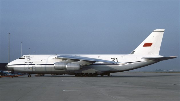 Antonov An-124 Ruslan (Amsterdam-Schiphol, 1991)