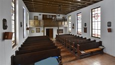 Strohý interiér kraslického evangelického kostela. Strohý interiér kraslického evangelického kostela.