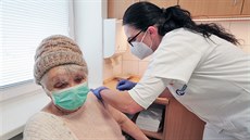 Nové očkovací centrum pro očkování proti covid-19 v Karlovarském kraji otevřela... Nové očkovací centrum pro očkování proti covid-19 v Karlovarském kraji otevřela...