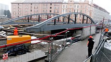 Kontrolní den na stavbě protipovodňových opatření v centru Olomouce. Během... Kontrolní den na stavbě protipovodňových opatření v centru Olomouce. Během...