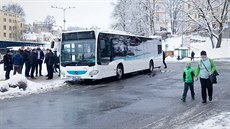 V Jablonci jezdí nový dopravce. V Jablonci jezdí nový dopravce.