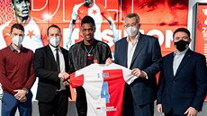 Fotbalista Simon Deli se vrátil z belgických Brugg na půlroční hostování do... Fotbalista Simon Deli se vrátil z belgických Brugg na půlroční hostování do...