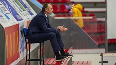 Nespokojený trenér Českých Budějovic Václav Prospal. Nespokojený trenér Českých Budějovic Václav Prospal.