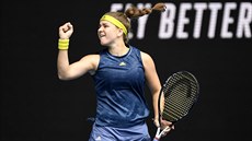 Karolína Muchová se raduje z postupu do osmifinále Australian Open. Karolína Muchová se raduje z postupu do osmifinále Australian Open.