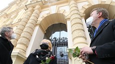 Cigarety k Jaroslavu Kuberovi neodmyslitelně patřily. Z téhle bude každou... Cigarety k Jaroslavu Kuberovi neodmyslitelně patřily. Z téhle bude každou...