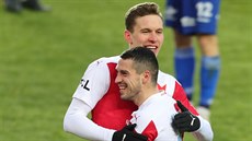 Slávistický záložník Nicolae Stanciu (v popředí) oslavuje svůj gól s Lukášem... Slávistický záložník Nicolae Stanciu (v popředí) oslavuje svůj gól s Lukášem...