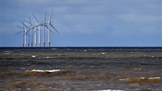 Větrné turbíny elektrárny Burbo Bank nedaleko Liverpoolu na severozápadě Velké... Větrné turbíny elektrárny Burbo Bank nedaleko Liverpoolu na severozápadě Velké...