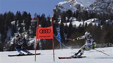 Švédka Estelle Alphandová (vlevo) a Thea Louise Stjernesundová z Norska ve... Švédka Estelle Alphandová (vlevo) a Thea Louise Stjernesundová z Norska ve...