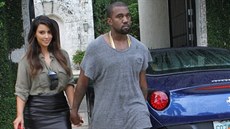 Kim Kardashianová poádala o rozvod s rapperem Kanyem Westem
