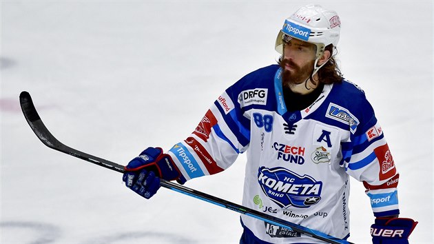 Peter Mueller z Komety Brno během utkání ve Zlíně Peter Mueller z Komety Brno během utkání ve Zlíně