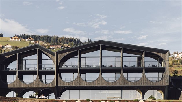 Architekt Pichler pouil jako inspiraci pro svj projekt tradin stodolu - a vidle.