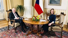 Prezident Miloš Zeman v pořadu CNN Prima News Partie s moderátorkou Terezií... Prezident Miloš Zeman v pořadu CNN Prima News Partie s moderátorkou Terezií...