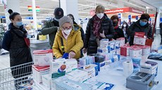 aktuální dění v nákupním centru Eden v Praze (22.únor 2021) aktuální dění v nákupním centru Eden v Praze (22.únor 2021)