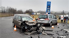 Tři lidé se zranili při nehodě tří aut na Prachaticku na křižovatce, kde se... Tři lidé se zranili při nehodě tří aut na Prachaticku na křižovatce, kde se...