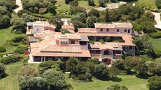 Villa Certosa, sídlo italského premiéra Berlusconiho, je na prodej. Villa Certosa, sídlo italského premiéra Berlusconiho, je na prodej.