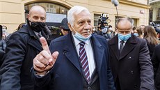 POLITICKÝ DIÁŘ: Landa, Klaus, Rákosníček a mokrý hadr Václav Klaus promluvil v rámci oslav 17. listopadu na Národní třídě v Praze.... | na serveru Lidovky.cz | aktuální zprávy