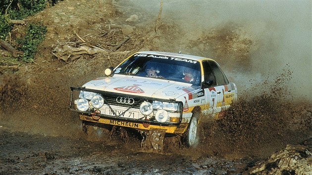 Hannu Mikkola vtz na Safari Rally s Audi 200 quattro v roce 1987.