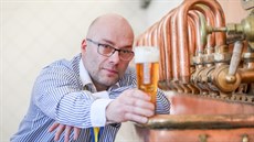„Ukázalo se, že lidé si ve větší míře začali kupovat pivo domů, když už nemohli... „Ukázalo se, že lidé si ve větší míře začali kupovat pivo domů, když už nemohli...
