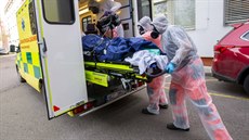 Převoz pacientky s covid-19 z Orlickoústecké nemocnice do polské Ratiboře. Převoz pacientky s covid-19 z Orlickoústecké nemocnice do polské Ratiboře.