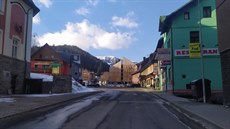V Peci pod Sněžkou není ani noha. (6. března 2021). V Peci pod Sněžkou není ani noha. (6. března 2021).