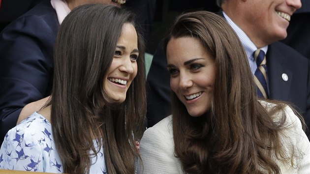 Pippa Middletonov a vvodkyn Kate na Wimbledonu (2012)